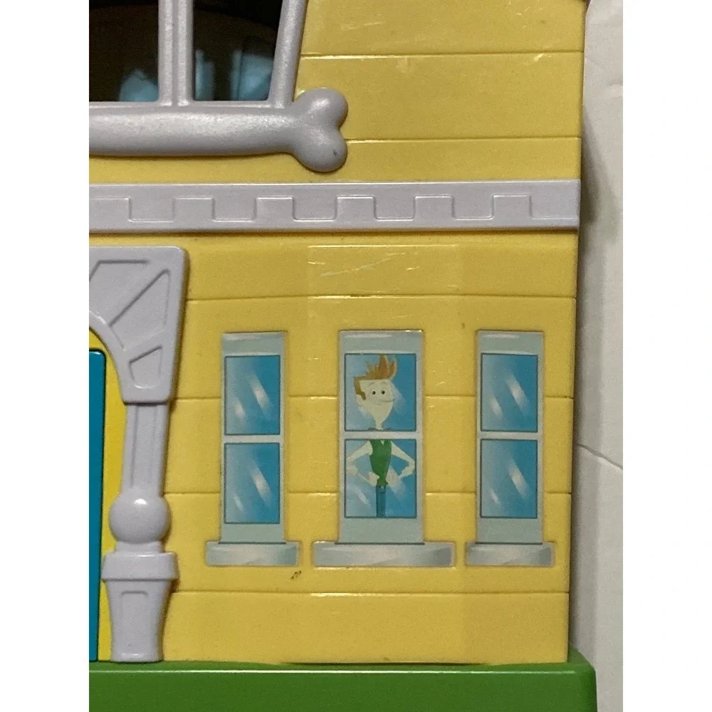 Just Play Puppy Dog Pals Stow N' Go House with figures Bingo Lollie